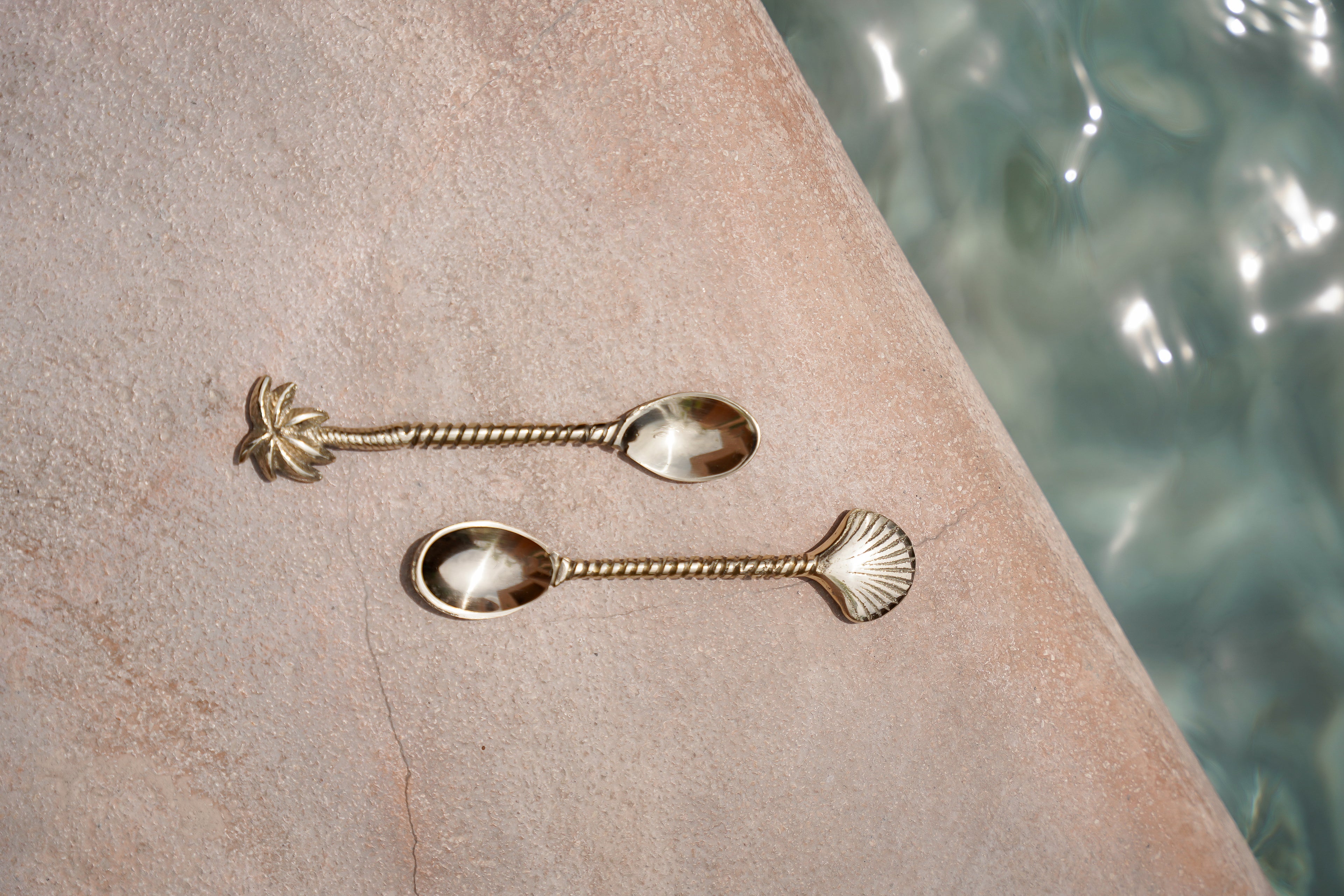The Palmtree Brass Spoon - Hippie Monkey
