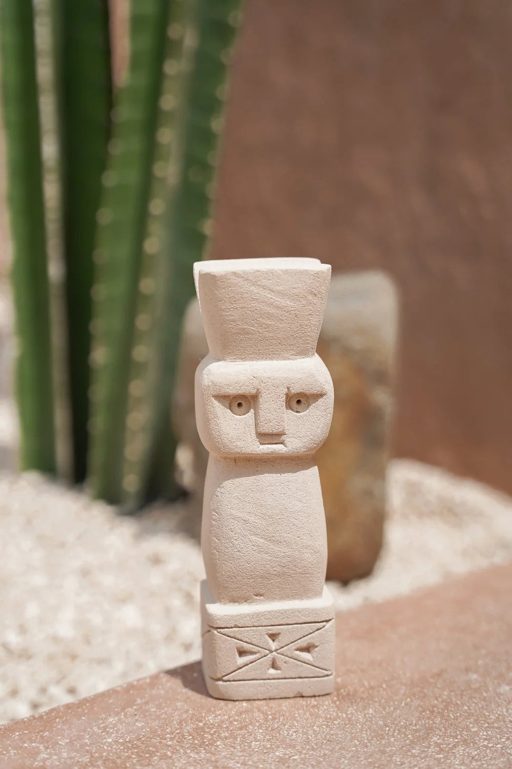 Beeldje van Steen - The Classic Stone Men – No. 3