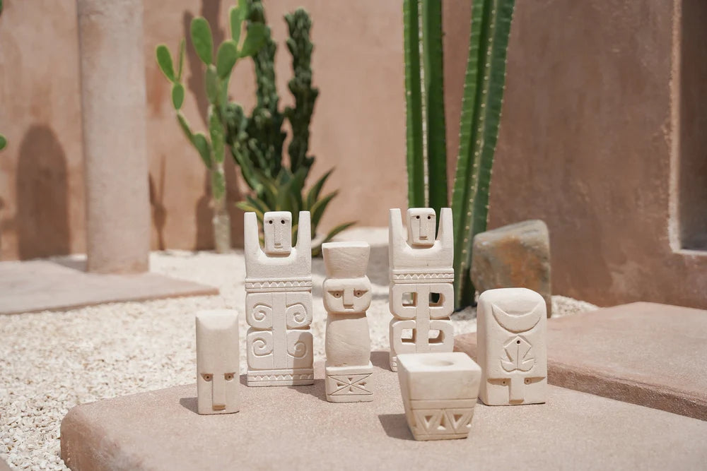 Beeldje van Steen - The Classic Stone Men – No. 4