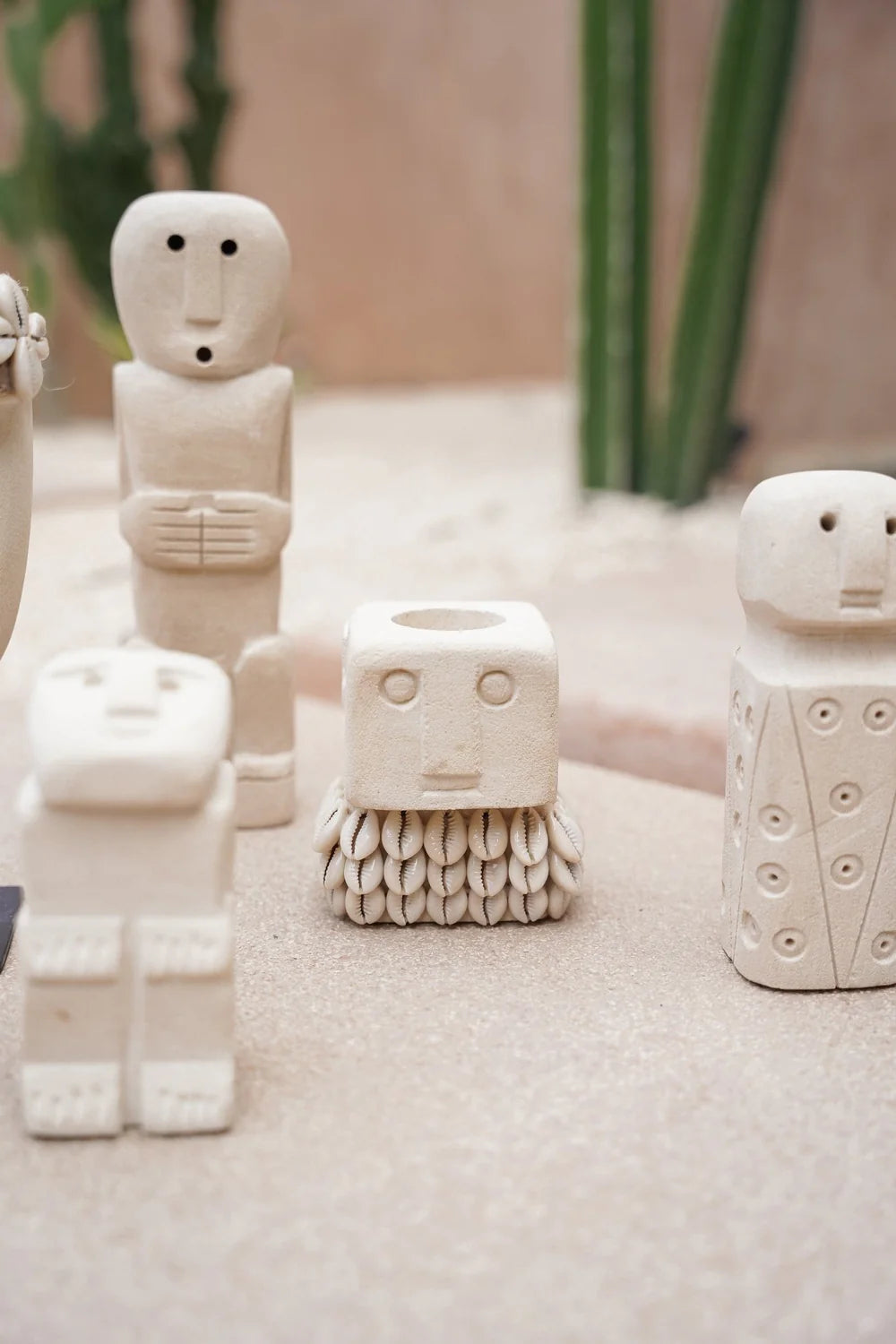 Beeldje van Steen - The Classic Stone Men – No. 5
