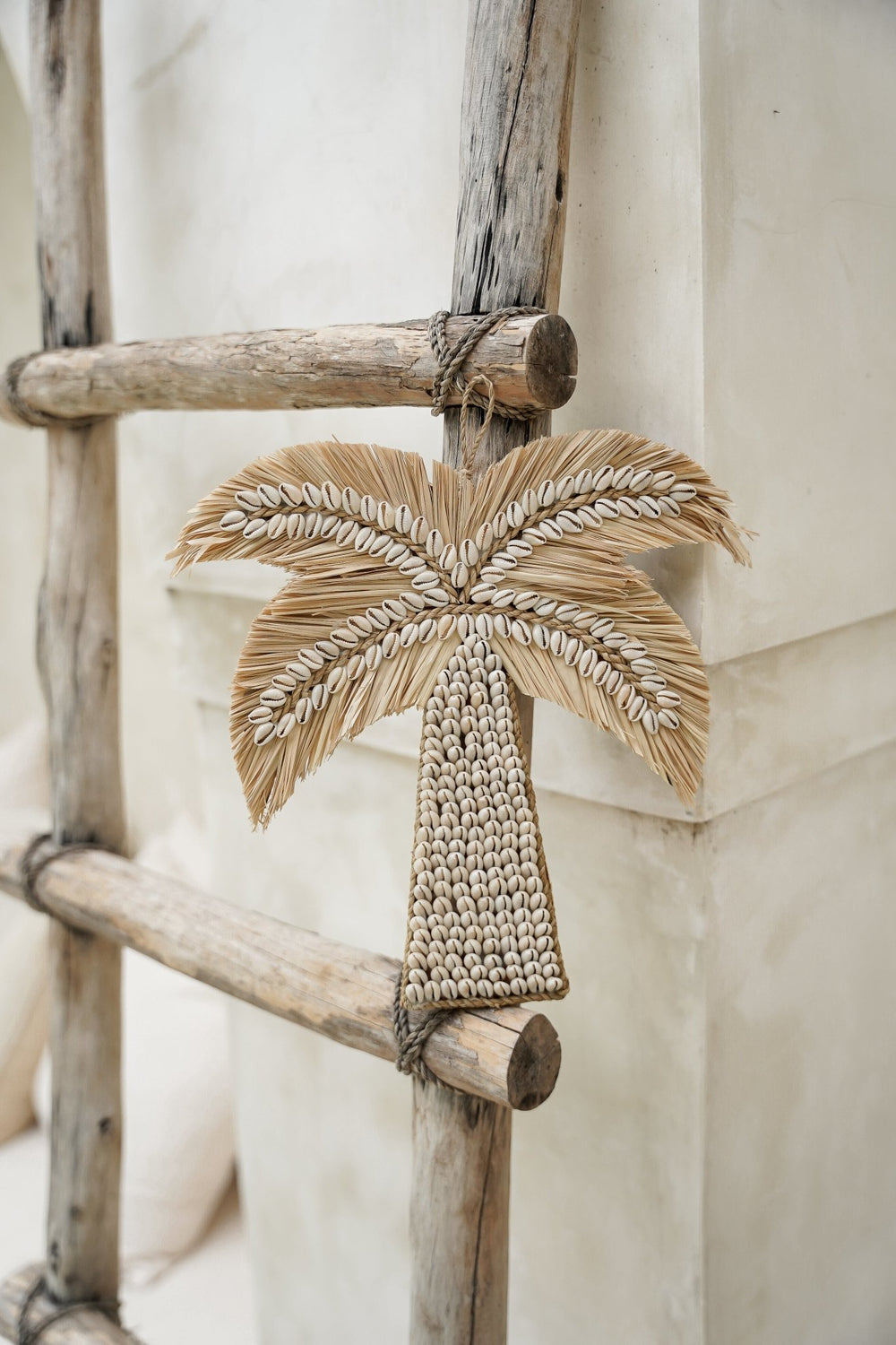 The Raffia Shell Palmtree – Hippie Monkey - Hippie Monkey - Wholesale B2B Dropshipping