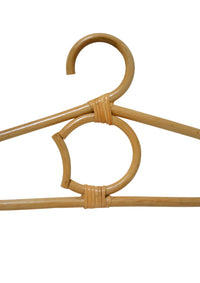 The Rattan Moon Clothes Hanger – Hippie Monkey - Hippie Monkey - Wholesale B2B Dropshipping